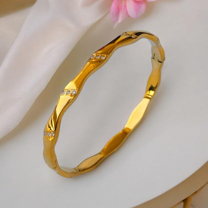 ladies gold bracelets