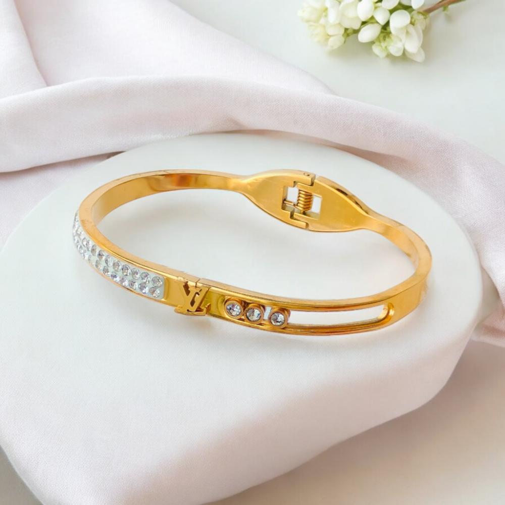 ladies gold bracelets