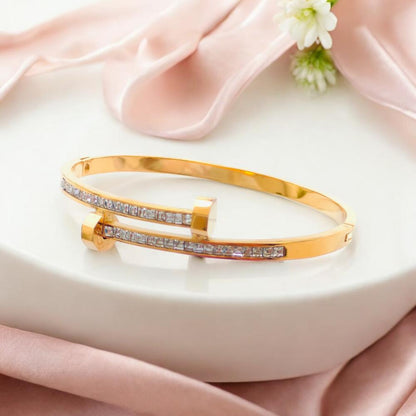 ladies gold bracelets