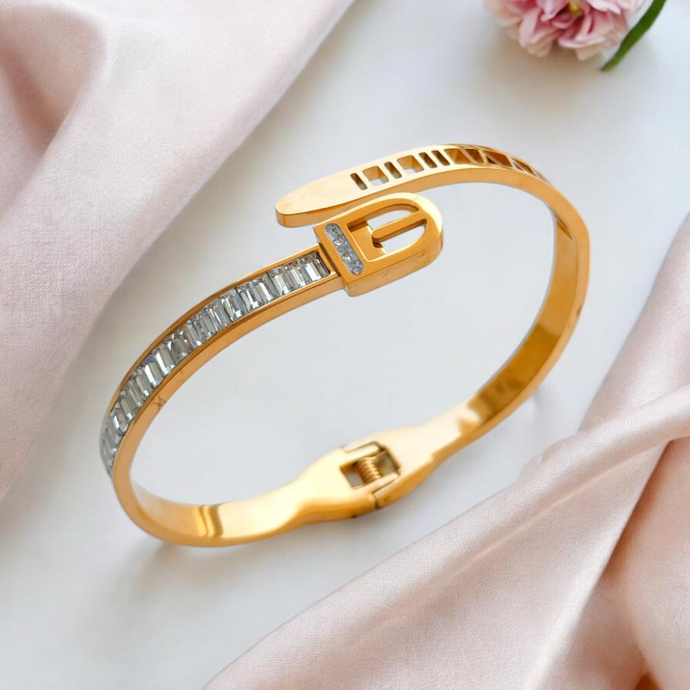 ladies gold bracelets